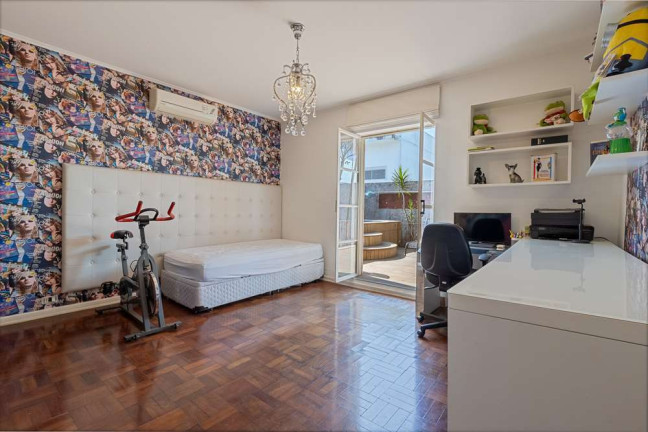 Imagem Casa com 4 Quartos à Venda, 270 m² em Planalto Paulista - São Paulo Imagem Casa com 4 Quartos à Venda, 270 m² em Planalto Paulista - São Paulo