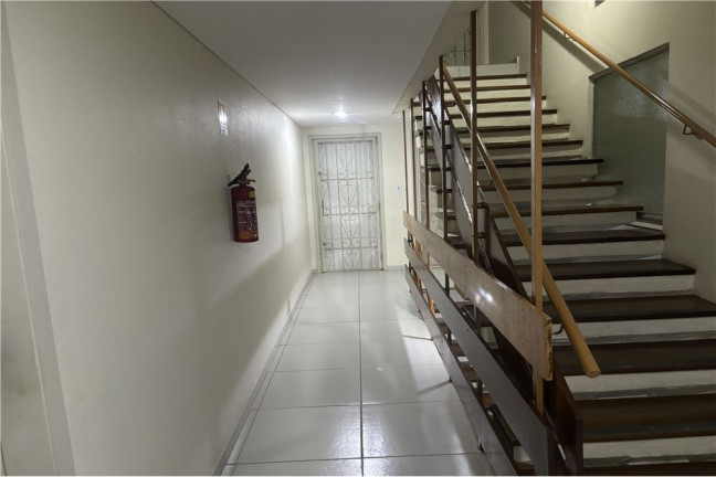 Foto do imóvel Apartamento com 1 Quarto à Venda, 47 m² em Azenha - Porto Alegre