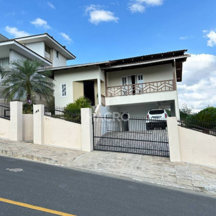 Imagem Casa com 3 Quartos à Venda, 193 m² em Amizade - Jaraguá Do Sul Imagem Casa com 3 Quartos à Venda, 193 m² em Amizade - Jaraguá Do Sul