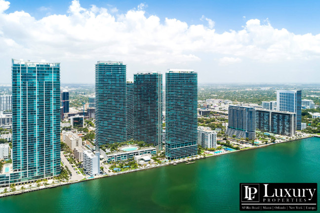 Imagem Apartamento com 3 Quartos à Venda, 200 m² em Miami Design District - Miami Imagem Apartamento com 3 Quartos à Venda, 200 m² em Miami Design District - Miami