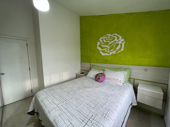 Imagem Casa com 2 Quartos à Venda, 100 m² em Rio Branco - Canoas Imagem Casa com 2 Quartos à Venda, 100 m² em Rio Branco - Canoas
