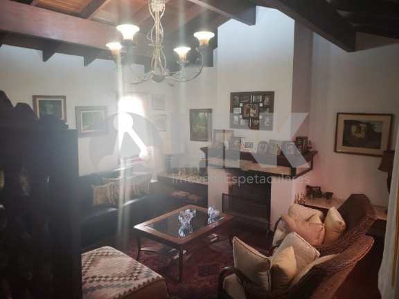 Imagem Casa com 4 Quartos à Venda, 236 m² em Agronomia - Porto Alegre