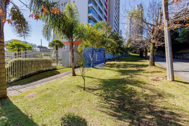 Imagem Imóvel com 2 Quartos à Venda, 69 m² em Campina Do Siqueira - Curitiba Imagem Imóvel com 2 Quartos à Venda, 69 m² em Campina Do Siqueira - Curitiba