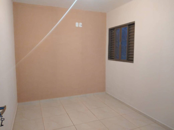 Imagem Casa com 2 Quartos à Venda,  em Botucatu