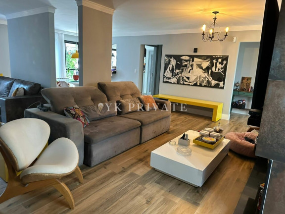 Imagem Sobrado com 4 Quartos à Venda, 250 m² em Moema - São Paulo