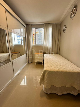 Imagem Apartamento com 3 Quartos à Venda, 120 m² em Centro - Balneário Camboriú