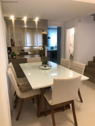 Imagem Casa com 3 Quartos à Venda, 140 m² em Santa Felicidade - Curitiba