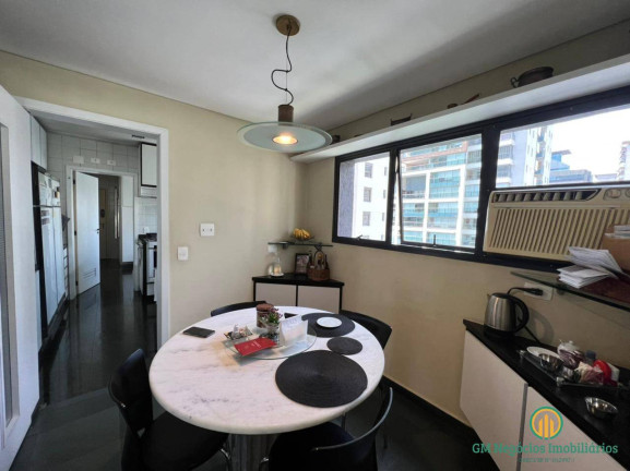 Imagem Apartamento com 3 Quartos à Venda, 220 m² em Itaim Bibi - São Paulo Imagem Apartamento com 3 Quartos à Venda, 220 m² em Itaim Bibi - São Paulo