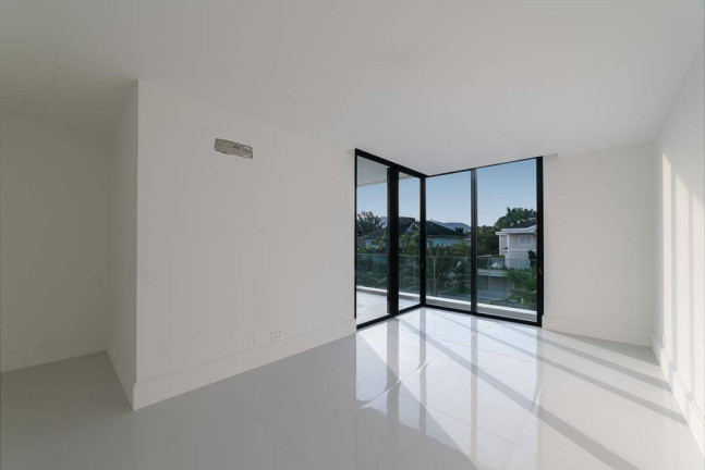 Imagem Casa com 5 Quartos à Venda, 1.260 m² em Barra Da Tijuca - Rio De Janeiro