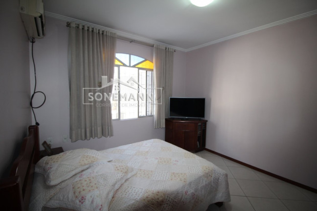 Imagem Casa com 3 Quartos à Venda, 211 m² em Ipiranga - São José