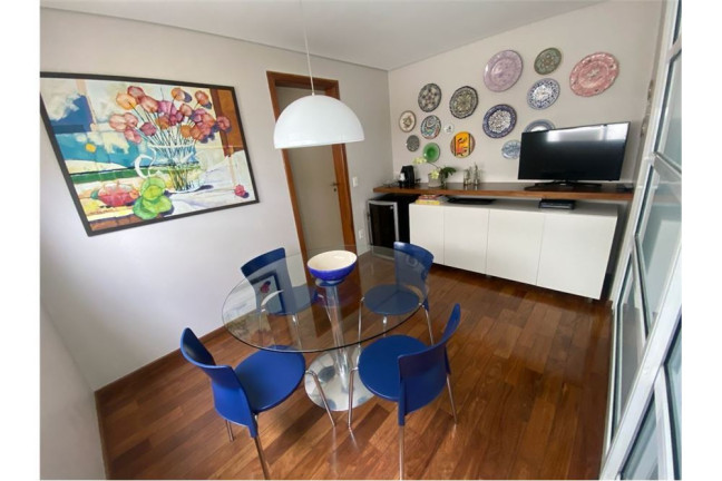 Imagem Apartamento com 3 Quartos à Venda, 200 m² em Moema - São Paulo Imagem Apartamento com 3 Quartos à Venda, 200 m² em Moema - São Paulo