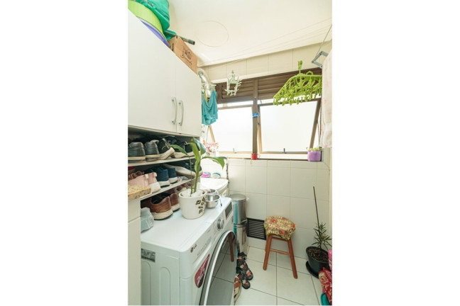 Imagem Imóvel com 2 Quartos à Venda, 68 m² em Menino Deus - Porto Alegre Imagem Imóvel com 2 Quartos à Venda, 68 m² em Menino Deus - Porto Alegre