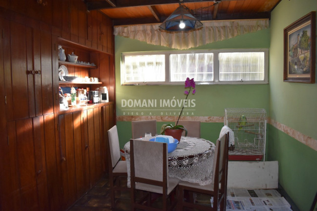 Imagem Casa com 4 Quartos à Venda, 195 m² em Região Da Abernéssia - Campos Do Jordão Imagem Casa com 4 Quartos à Venda, 195 m² em Região Da Abernéssia - Campos Do Jordão