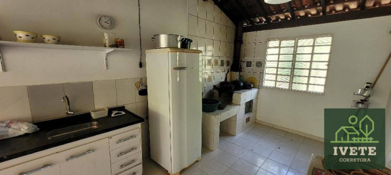 Imagem Casa com 3 Quartos à Venda, 350 m² em Serra Negra Imagem Casa com 3 Quartos à Venda, 350 m² em Serra Negra