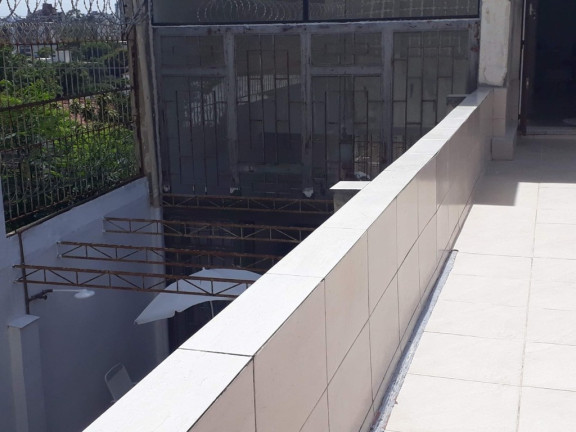 Imagem Casa com 4 Quartos à Venda,  em Menino Deus - Porto Alegre