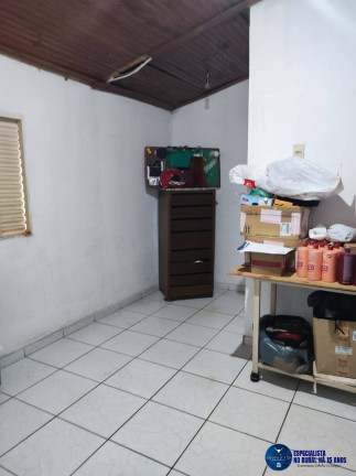 Imagem Casa com 3 Quartos à Venda, 295 m² em Vila Finsocial - Goiânia Imagem Casa com 3 Quartos à Venda, 295 m² em Vila Finsocial - Goiânia