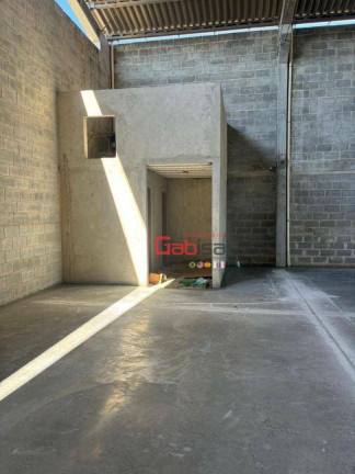 Imagem Galpão para Alugar, 700 m² em Vinhateiro - São Pedro Da Aldeia Imagem Galpão para Alugar, 700 m² em Vinhateiro - São Pedro Da Aldeia