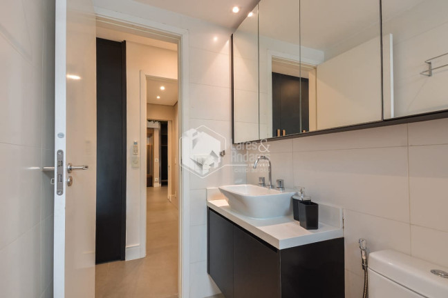Imagem Apartamento com 3 Quartos à Venda, 142 m² em Pinheiros - São Paulo Imagem Apartamento com 3 Quartos à Venda, 142 m² em Pinheiros - São Paulo