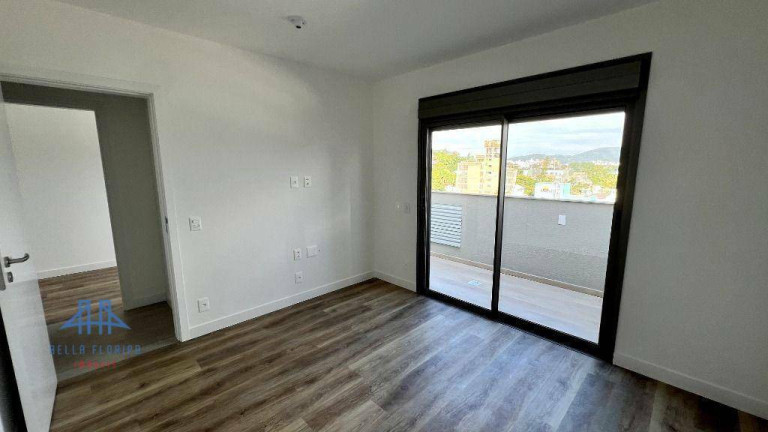 Imagem Imóvel com 3 Quartos à Venda, 126 m² em João Paulo - Florianópolis Imagem Imóvel com 3 Quartos à Venda, 126 m² em João Paulo - Florianópolis