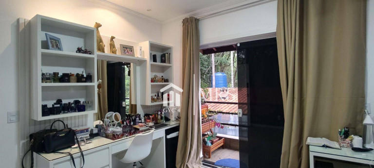 Imagem Imóvel com 5 Quartos à Venda, 630 m² em Caraguatá - Mairiporã Imagem Imóvel com 5 Quartos à Venda, 630 m² em Caraguatá - Mairiporã