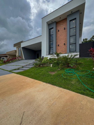 Imagem Casa de Condomínio com 3 Quartos à Venda, 190 m²