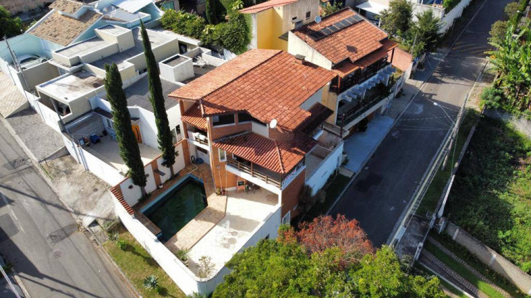 Imagem Casa com 3 Quartos à Venda, 220 m² em Jardim Das Flores - Atibaia Imagem Casa com 3 Quartos à Venda, 220 m² em Jardim Das Flores - Atibaia