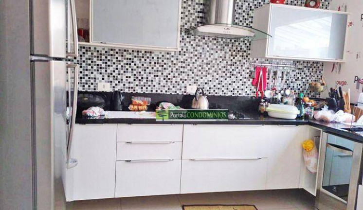 Imagem Casa com 3 Quartos à Venda, 180 m² em Barreirinha - Curitiba