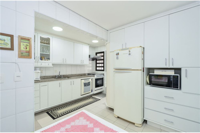 Imagem Imóvel com 3 Quartos à Venda,  em Caxingui - São Paulo
