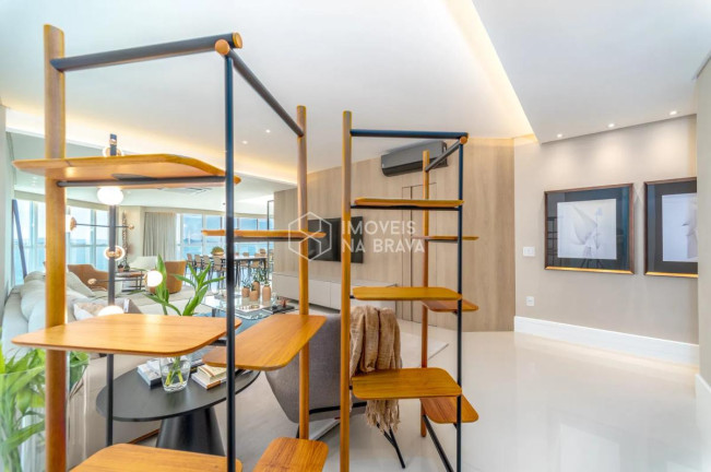 Imagem Apartamento com 4 Quartos à Venda, 237 m² em Centro - Balneário Camboriú