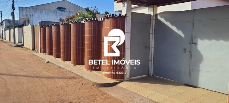 Imagem Casa com 3 Quartos à Venda, 215 m² em Centro - São Francisco De Itabapoana Imagem Casa com 3 Quartos à Venda, 215 m² em Centro - São Francisco De Itabapoana