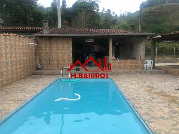 Chácara com 6 Quartos à Venda, 1.100 m² em Monteiro Lobato