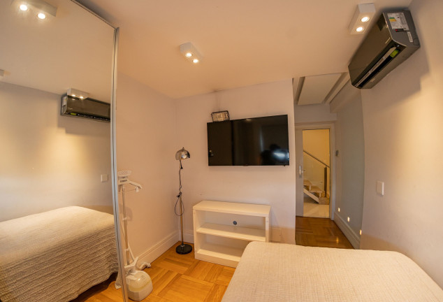 Imagem Apartamento com 4 Quartos à Venda, 370 m² em Moema - São Paulo Imagem Apartamento com 4 Quartos à Venda, 370 m² em Moema - São Paulo