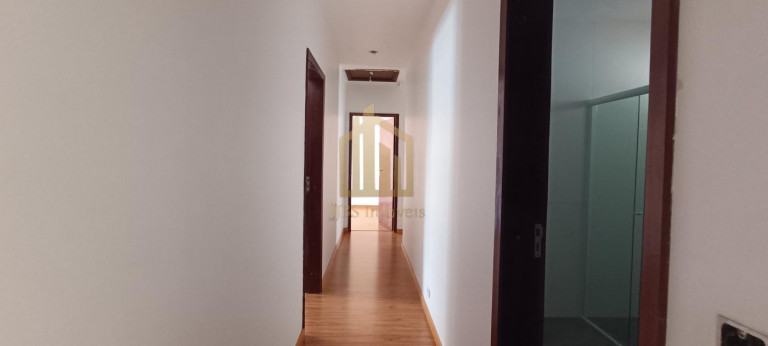 Imagem Casa com 4 Quartos à Venda, 230 m² em Ahú - Curitiba