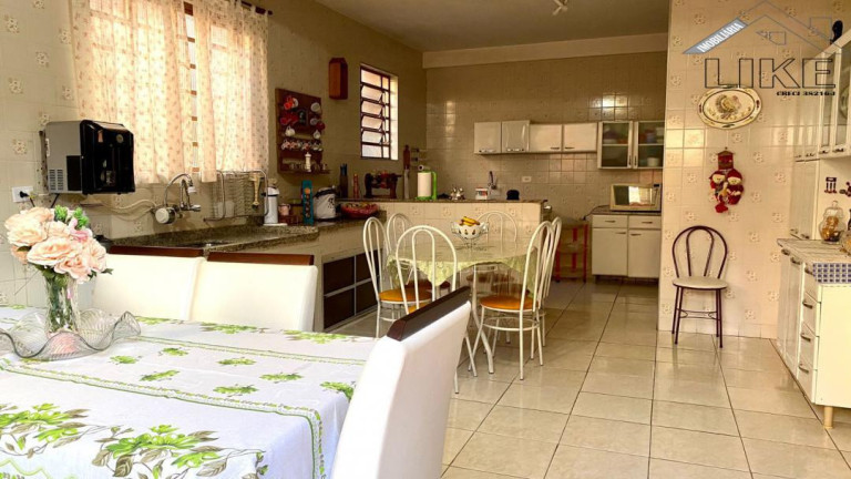 Imagem Casa com 3 Quartos à Venda, 231 m² em Bosque Dos Eucaliptos - São José Dos Campos Imagem Casa com 3 Quartos à Venda, 231 m² em Bosque Dos Eucaliptos - São José Dos Campos