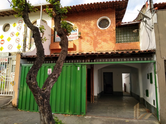 Casa com 3 Quartos à Venda, 180 m² em Santa Amélia - Belo Horizonte