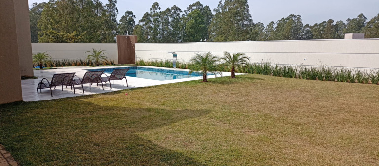 Imagem Casa com 4 Quartos à Venda, 250 m² em Ninho Verde - Porangaba Imagem Casa com 4 Quartos à Venda, 250 m² em Ninho Verde - Porangaba