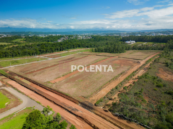 Terreno à Venda, 360 m² em Primeira Linha - Criciúma