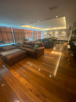 Imagem Imóvel com 3 Quartos à Venda, 280 m² em Copacabana - Rio De Janeiro Imagem Imóvel com 3 Quartos à Venda, 280 m² em Copacabana - Rio De Janeiro