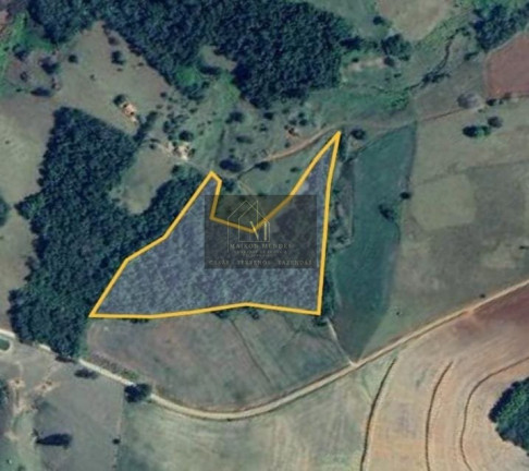 Imagem Chácara com 3 Quartos à Venda, 164 m² em Corredeira - Tomazina
