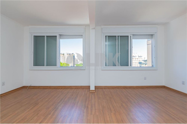 Imagem Apartamento com 4 Quartos à Venda, 143 m² em Higienópolis - Porto Alegre Imagem Apartamento com 4 Quartos à Venda, 143 m² em Higienópolis - Porto Alegre