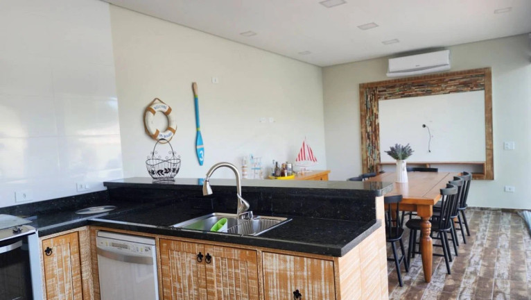 Imagem Casa com 3 Quartos à Venda, 163 m² em Mariluz - Itapoá Imagem Casa com 3 Quartos à Venda, 163 m² em Mariluz - Itapoá