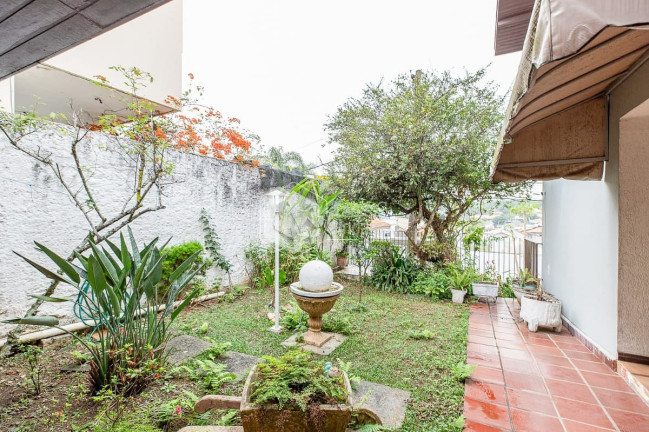 Imagem Casa com 4 Quartos à Venda, 327 m² em Brooklin - São Paulo Imagem Casa com 4 Quartos à Venda, 327 m² em Brooklin - São Paulo