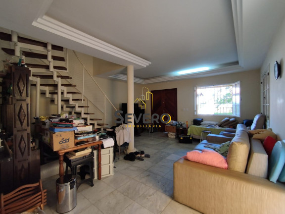 Imagem Casa com 3 Quartos à Venda, 360 m² em Piratininga - Niterói Imagem Casa com 3 Quartos à Venda, 360 m² em Piratininga - Niterói