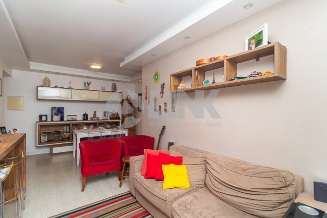 Imagem Apartamento com 2 Quartos à Venda, 68 m² em Menino Deus - Porto Alegre