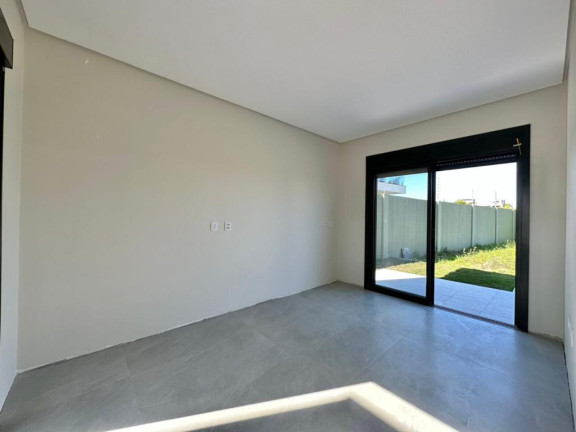 Imagem Casa com 3 Quartos à Venda, em -- - Xangri-la Imagem Casa com 3 Quartos à Venda, em -- - Xangri-la