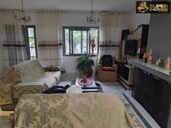 Imagem Casa com 3 Quartos à Venda, 300 m² em Fragata - Pelotas Imagem Casa com 3 Quartos à Venda, 300 m² em Fragata - Pelotas
