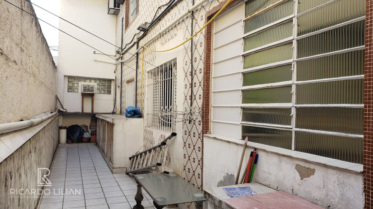 Imagem Sobrado com 3 Quartos à Venda, 247 m² em Jardim Tijuco - Guarulhos