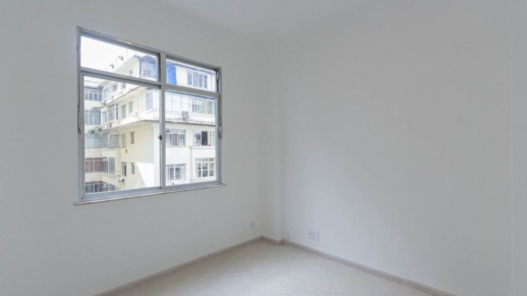 Imagem Imóvel com 3 Quartos à Venda, 82 m² em Copacabana - Rio De Janeiro Imagem Imóvel com 3 Quartos à Venda, 82 m² em Copacabana - Rio De Janeiro