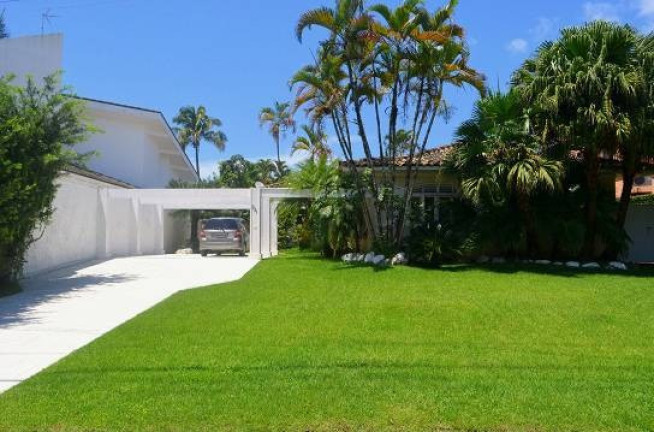Imagem Imóvel com 5 Quartos à Venda, 300 m² em Jardim Acapulco - Guarujá Imagem Imóvel com 5 Quartos à Venda, 300 m² em Jardim Acapulco - Guarujá
