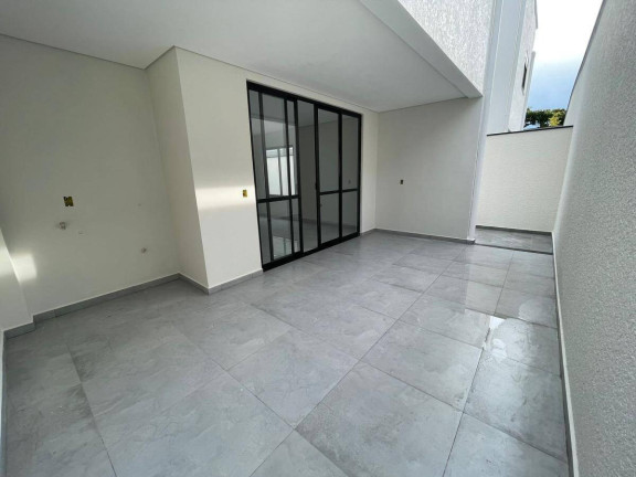 Imagem Casa com 3 Quartos à Venda, 150 m² em São João Do Rio Vermelho - Florianópolis Imagem Casa com 3 Quartos à Venda, 150 m² em São João Do Rio Vermelho - Florianópolis